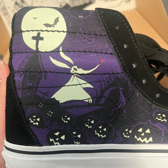 Limited Edition Nightmare Before Christmas Vans - Picture 11 of 14